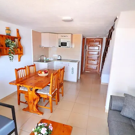370 Parque Santiago 2 By Tenerife & Sales * Arona (Tenerife)